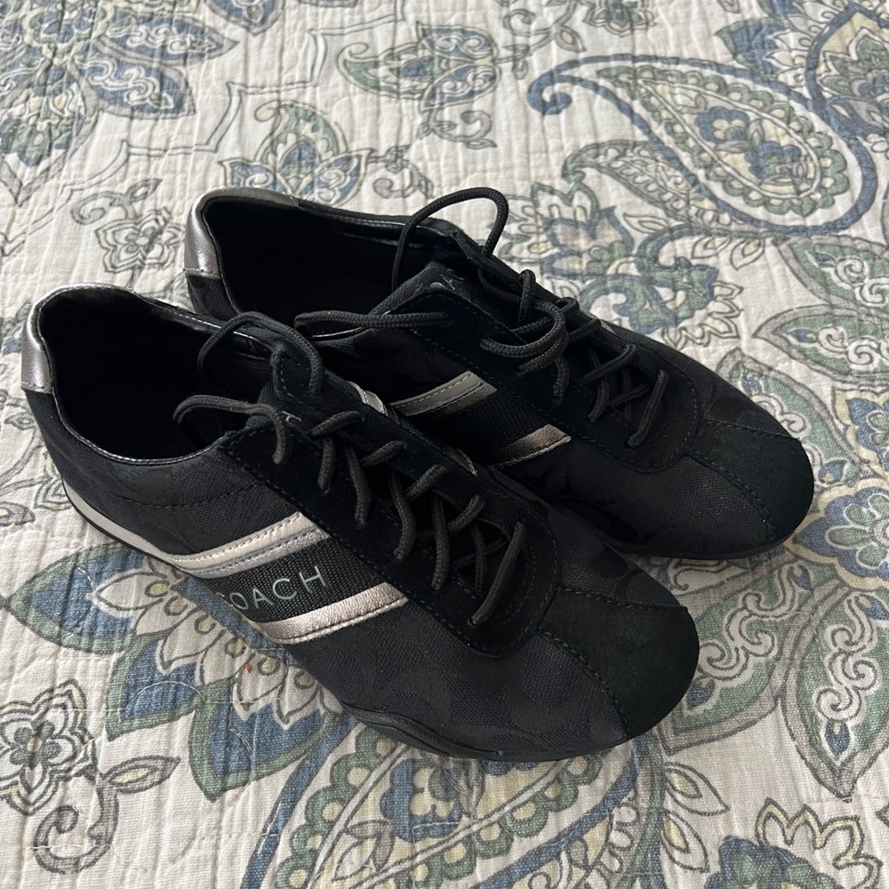 Coach Jayne signature sneakers suede black and silver.